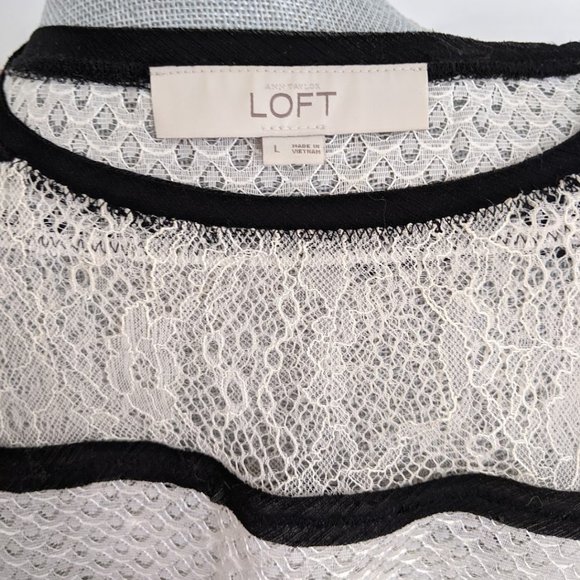 [Ann Taylor Loft] Lace Top - L - Picture 6 of 6